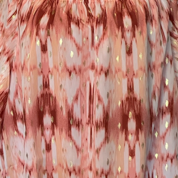 Lovely plus off the shoulder top-New with tag! - Picture 2 of 5